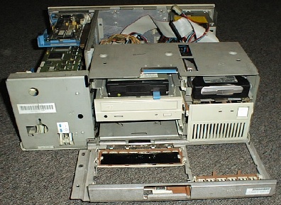 Photo of IBM PS/2 Model 77s's drive bays