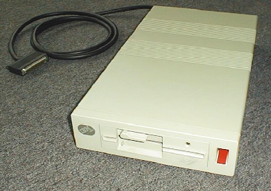 Photo of IBM PS/2 Model 80-311's external floppy