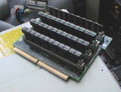 Photo of IBM PS/2 Model 8590's Memory Raisers