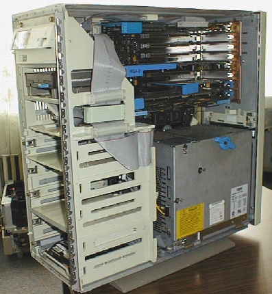 Photo of IBM PS/2 Model 95's innards